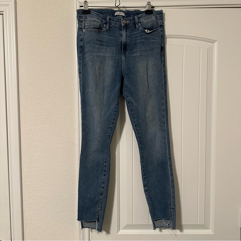 Good American Good Legs Skinny Jeans Frayed Hem Womens Size 10 / Size 30 Denim